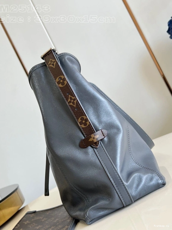Frstbag ru MM- 15cm VUITTON 39 x LOUIS 30 CarryAll x 0713